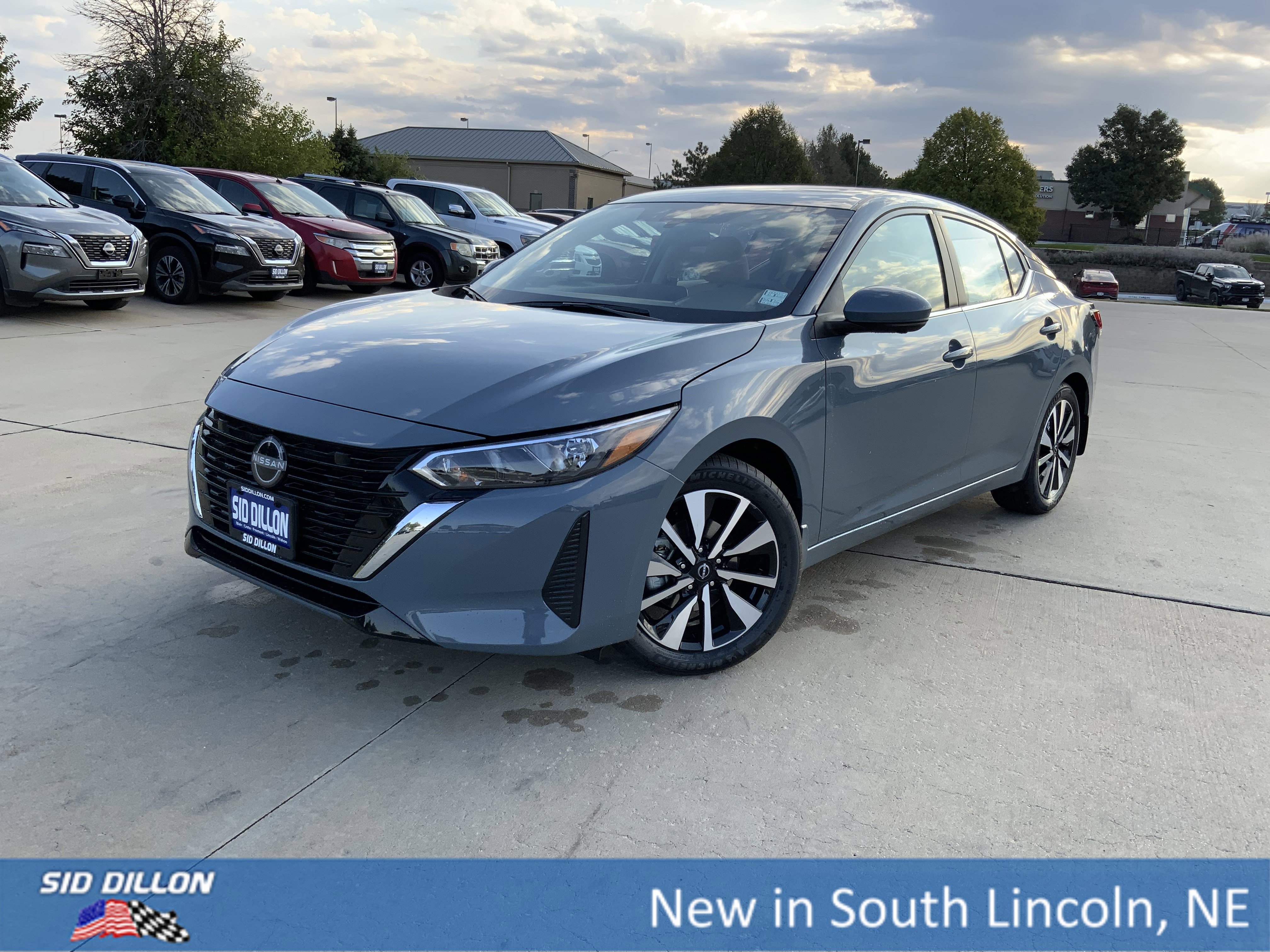 2025 Nissan Sentra SV's photo