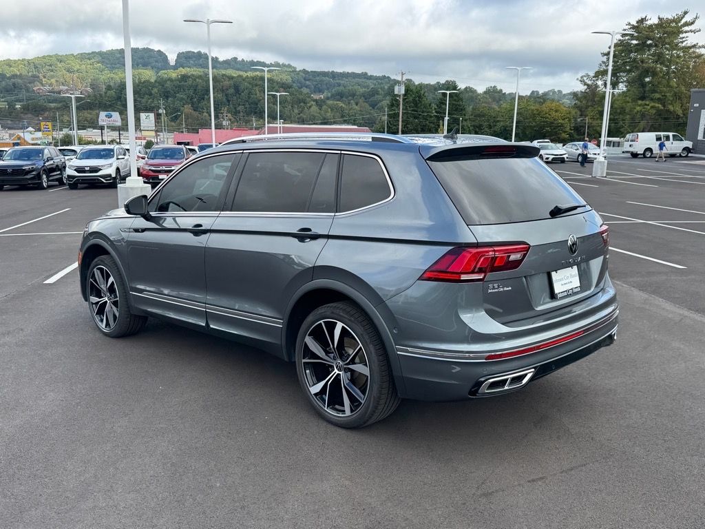 2022 Volkswagen Tiguan SEL Premium R-Line photo 3