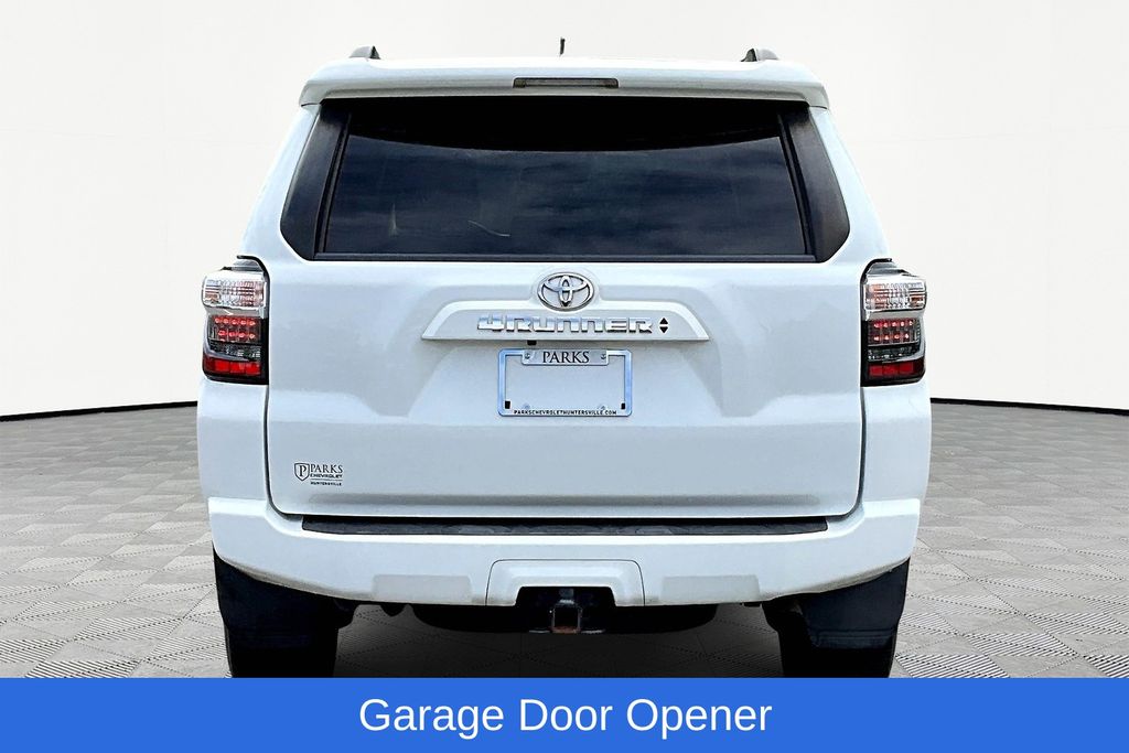2020 Toyota 4Runner SR5 Premium photo 7