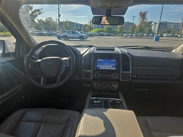 2019 Ford Expedition MAX XLT photo 18