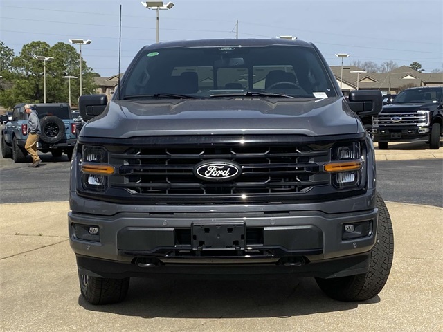 2025 Ford F-150 XLT photo 8