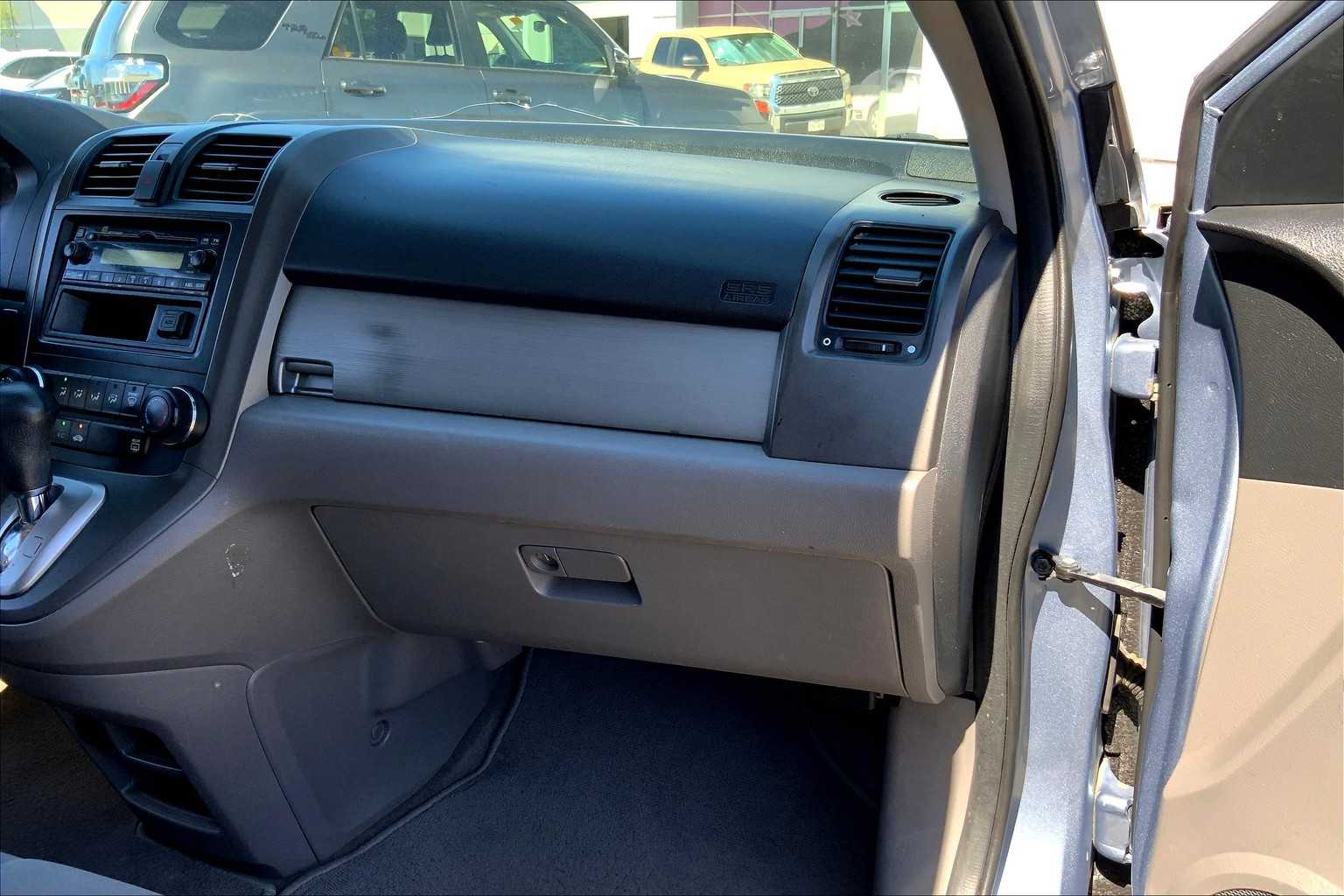 2010 Honda CR-V LX photo 16