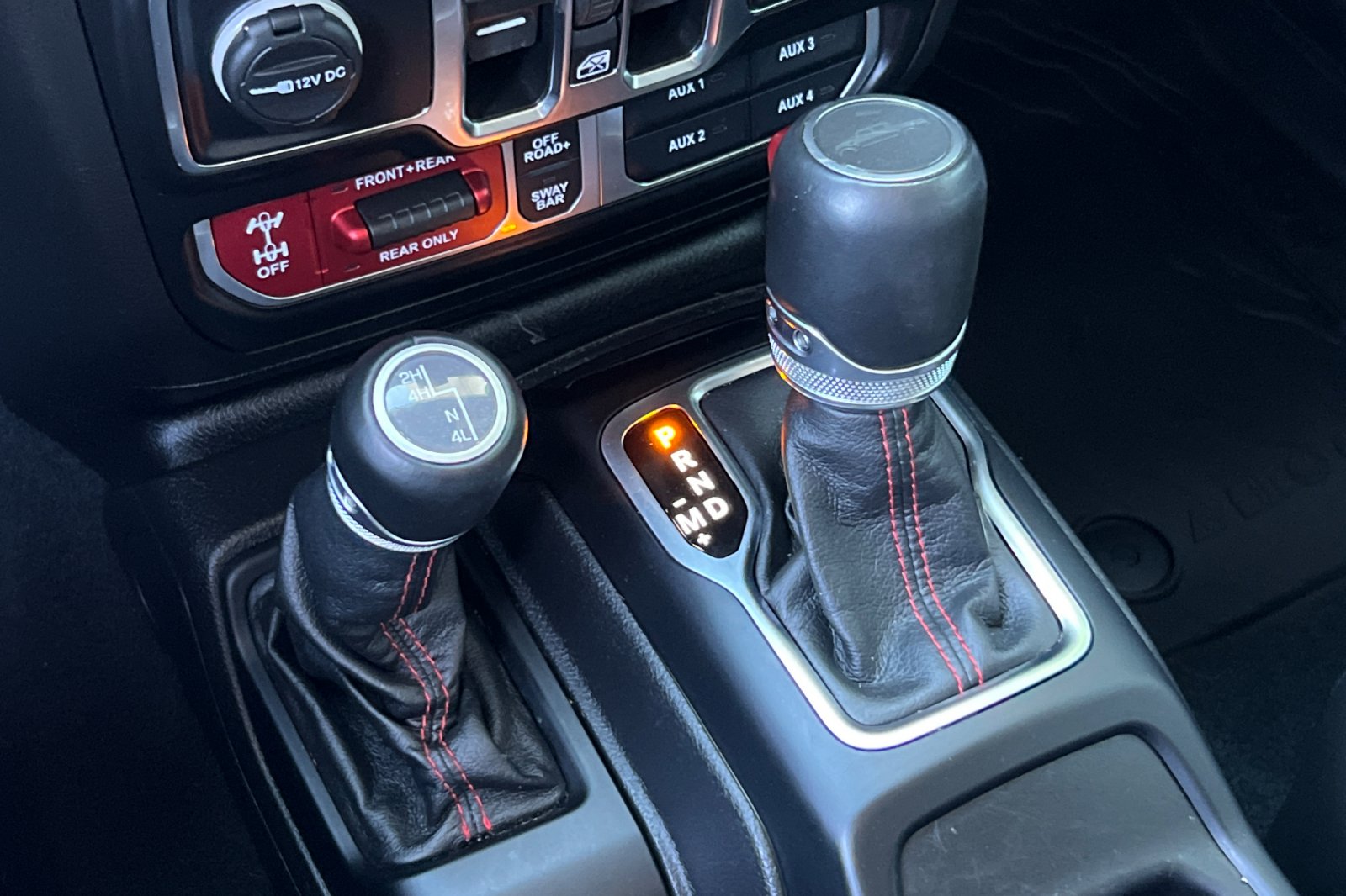 2022 Jeep Gladiator Rubicon photo 17