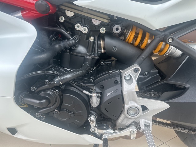 2021 Ducati Supersport Ducati SuperSport photo 2