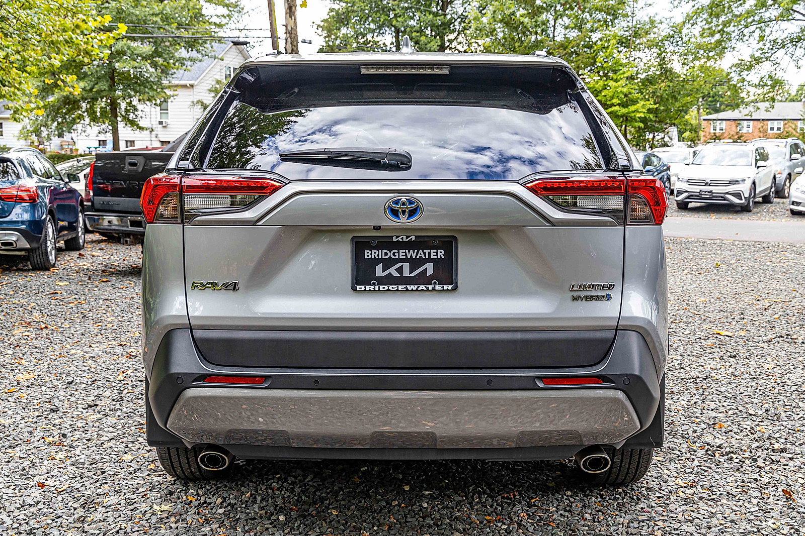 2019 Toyota RAV4 Hybrid Limited photo 2