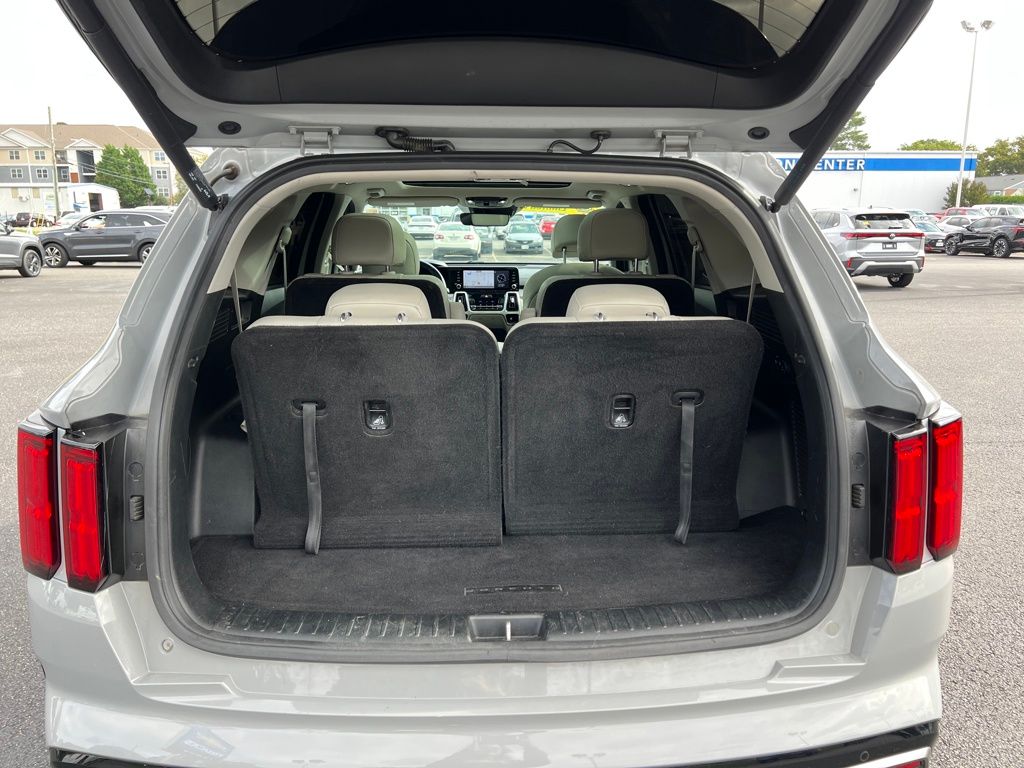 2022 Kia Sorento SX photo 28