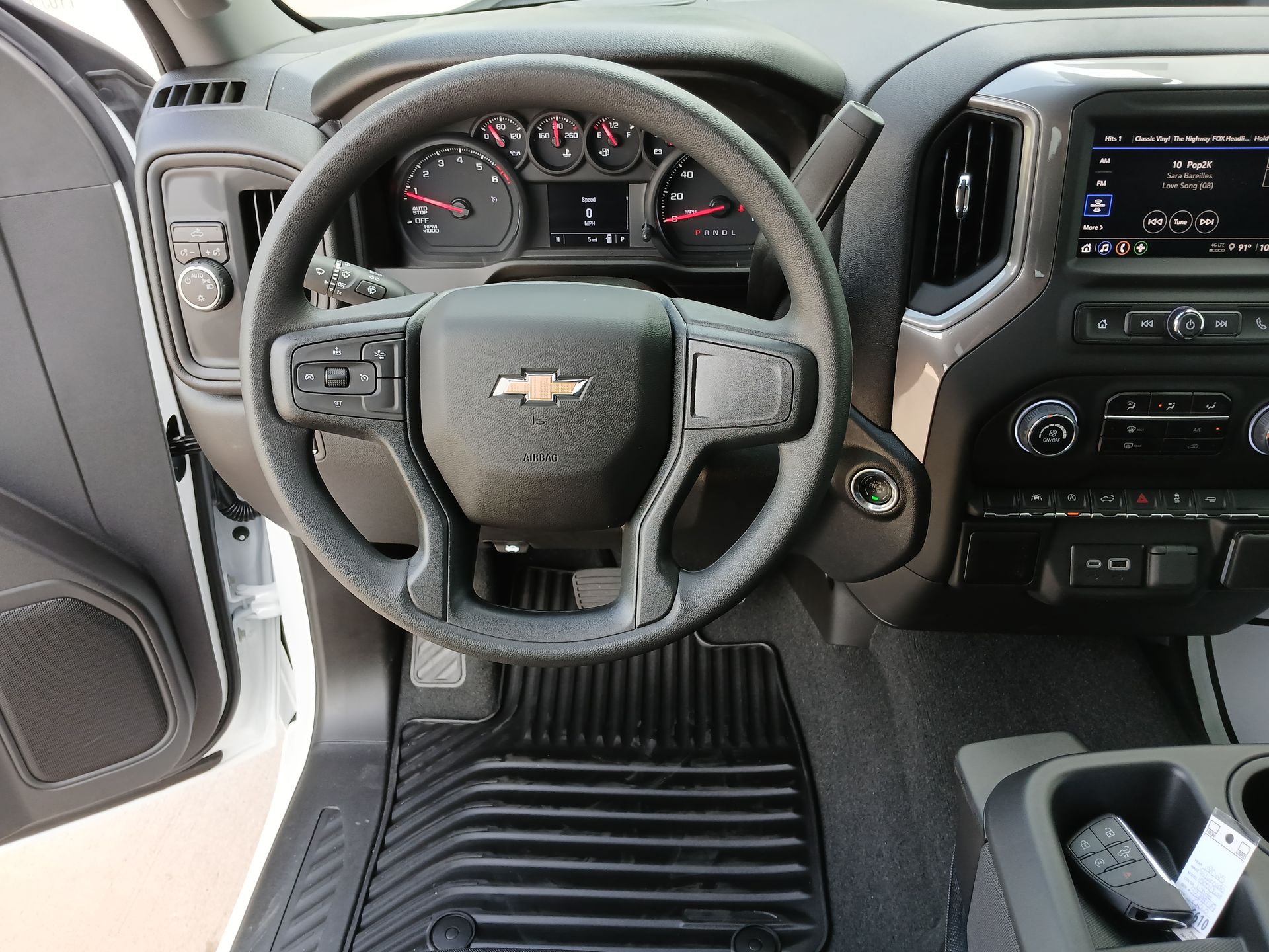 2025 Chevrolet Silverado 1500 Custom photo 8
