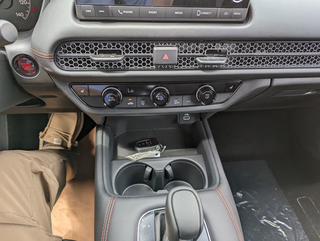 2025 Honda HR-V Sport photo 16