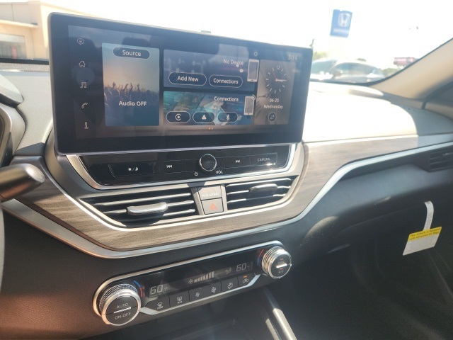 2025 Nissan Altima 2.5 SV photo 22