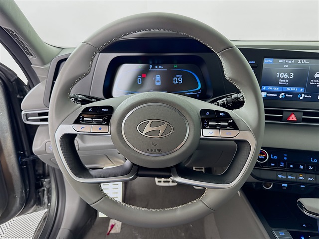 2025 Hyundai Elantra SEL Sport photo 12
