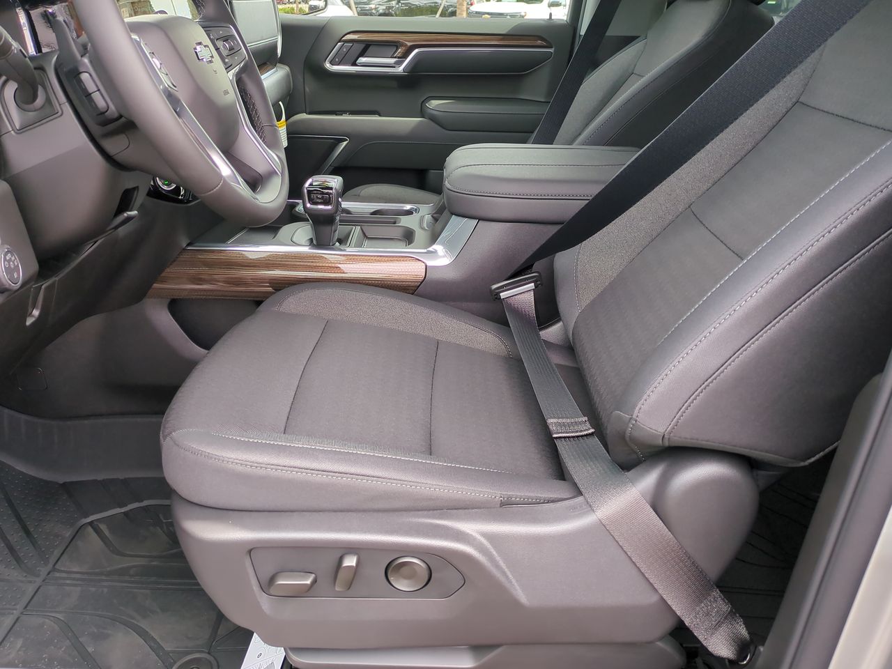 2026 Chevrolet Silverado 1500 RST photo 52