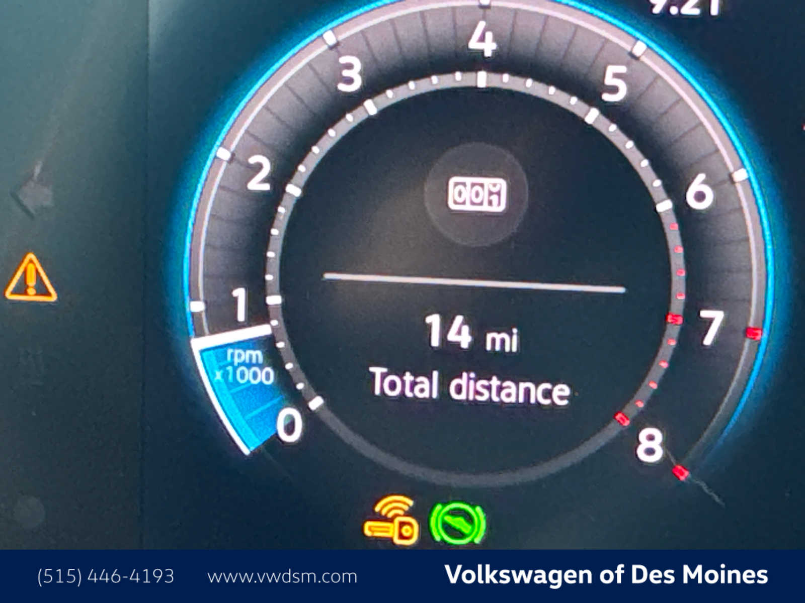 2025 Volkswagen Tiguan SE R-Line Black photo 18