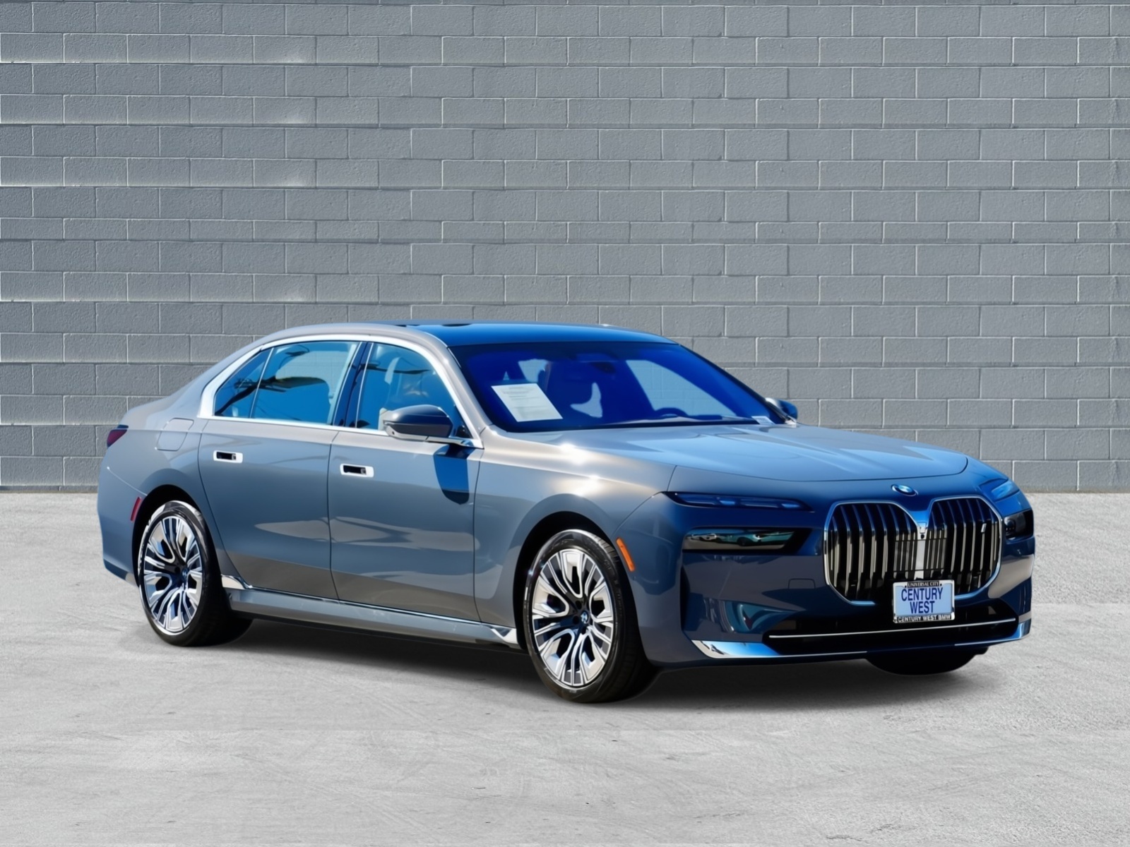 2025 BMW i7 60's photo