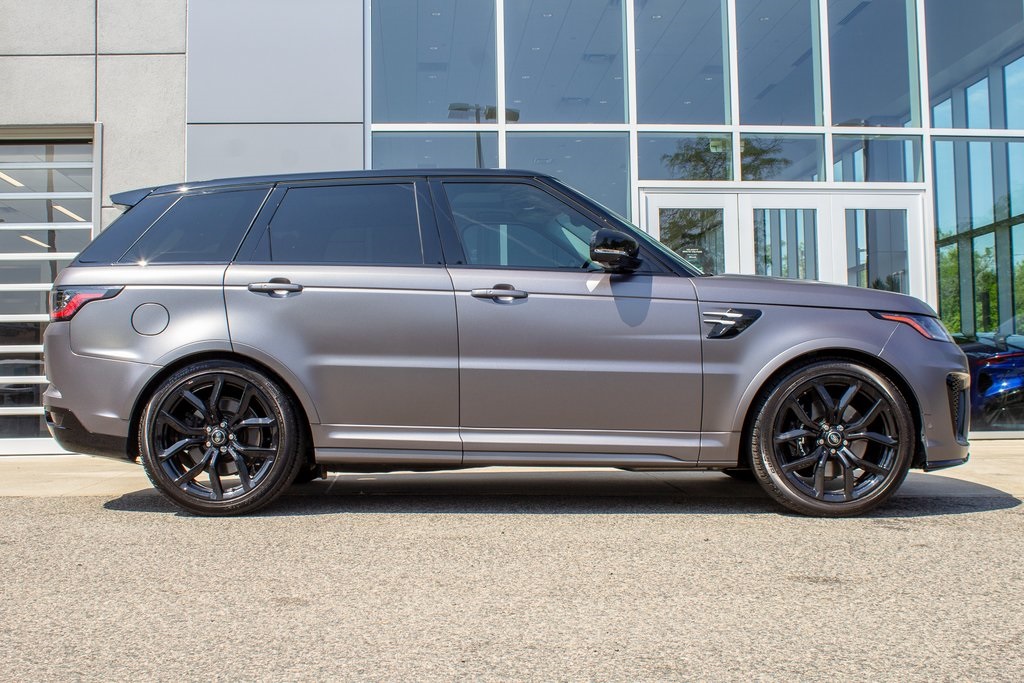 2022 Land Rover Range Rover Sport SVR photo 4