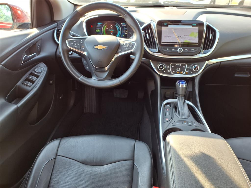 2017 Chevrolet Volt Premier photo 2