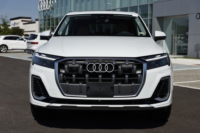 2025 Audi Q7 55 Premium Plus photo 15