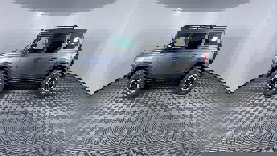 2024 Ford Bronco Black Diamond photo 5