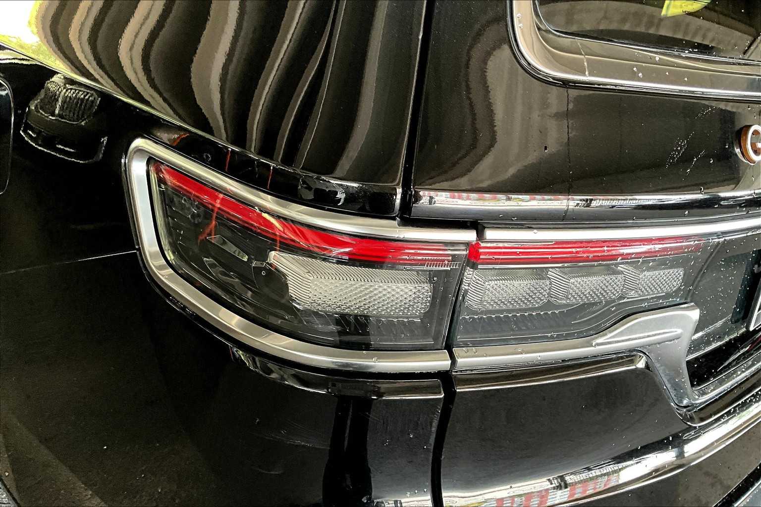 2024 Jeep Grand Wagoneer L III photo 26