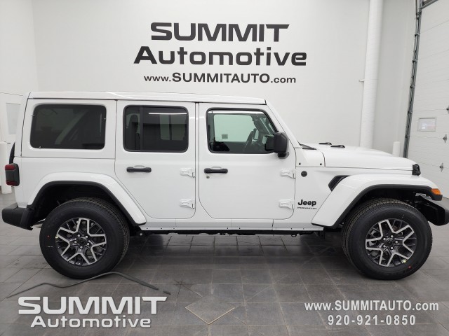 ポルシェ AHEAD ON ROUGH ROADS 2025 2025 Jeep Gladiator Mojave IN Michigan City, La Porte