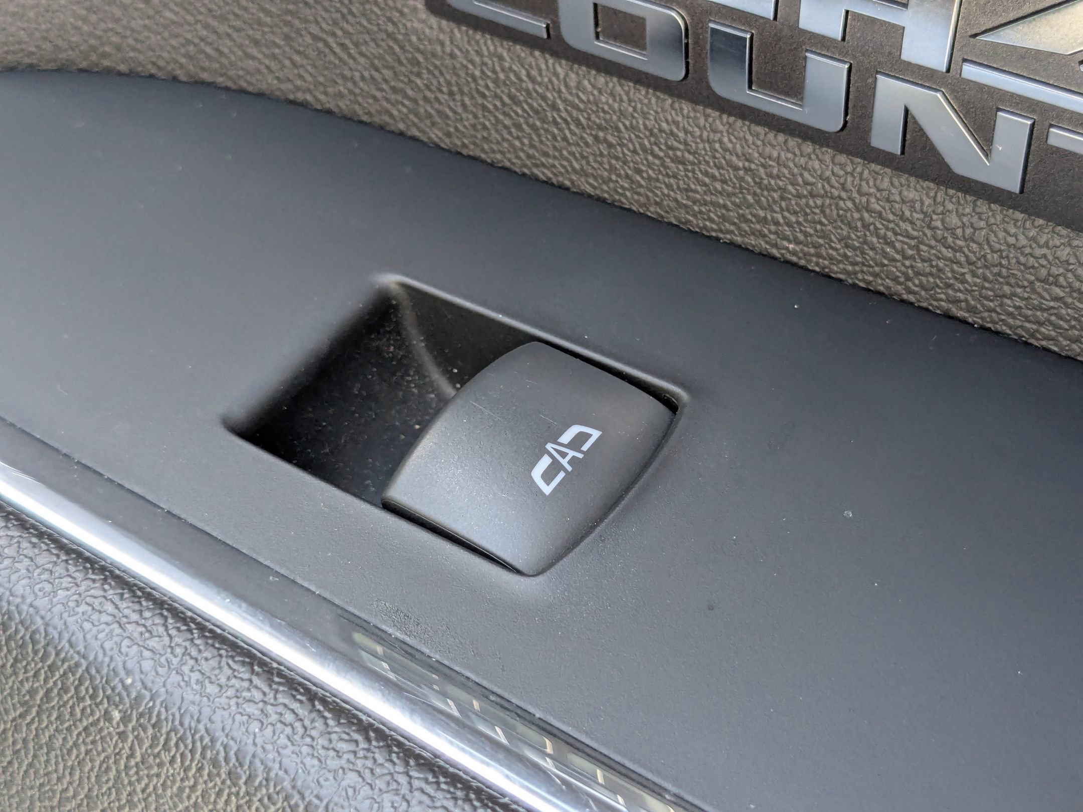 2023 Chevrolet Silverado 1500 High Country photo 36
