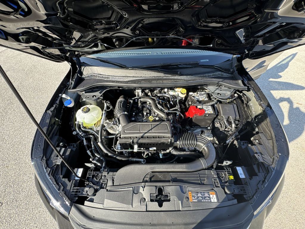 2025 Ford Escape ST-Line photo 15