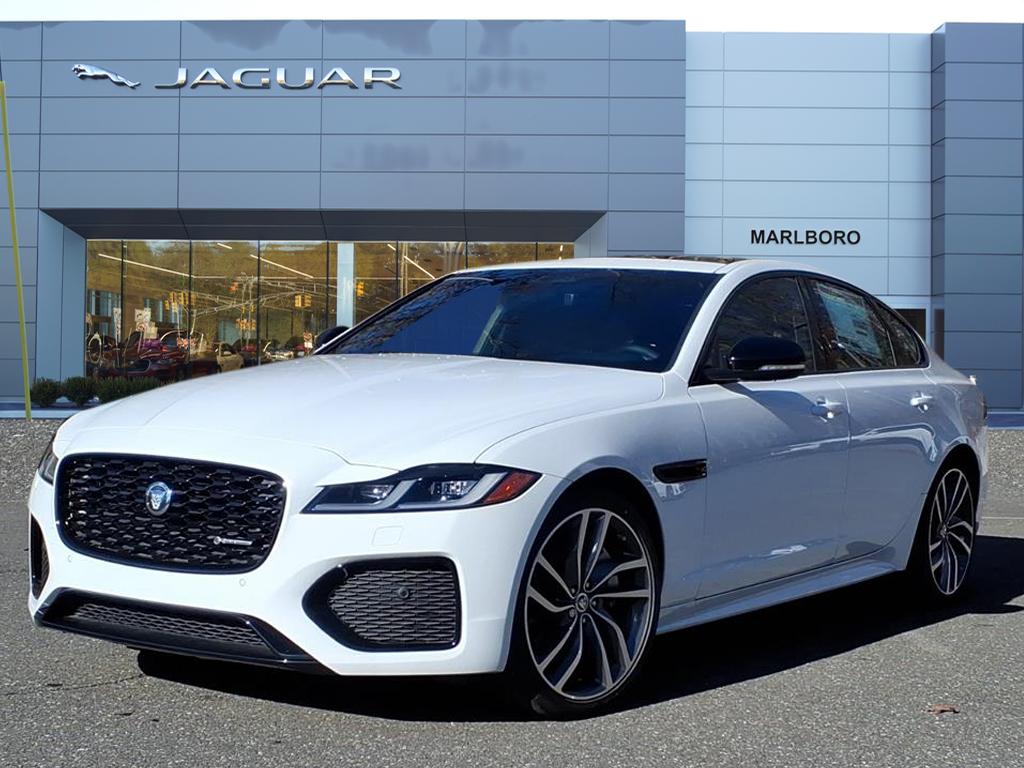 2024 Jaguar XF R-Dynamic SE's photo