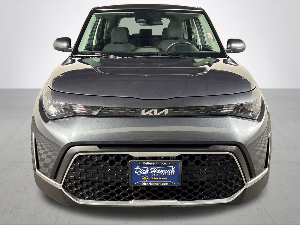 2023 Kia Soul LX photo 2