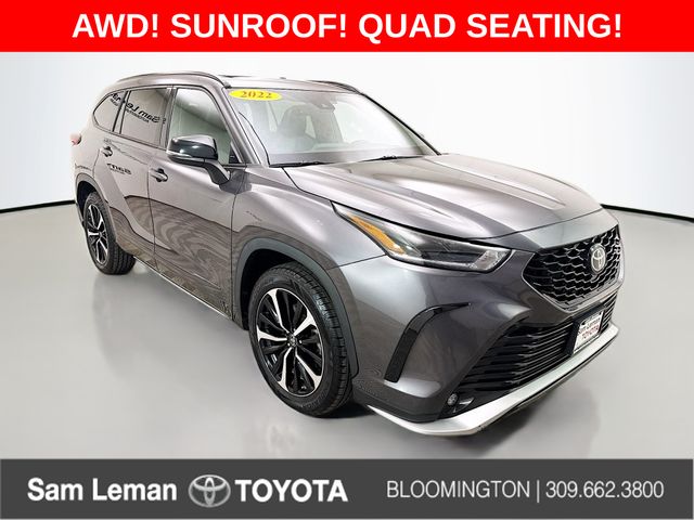 2022 Toyota Highlander XSE's photo