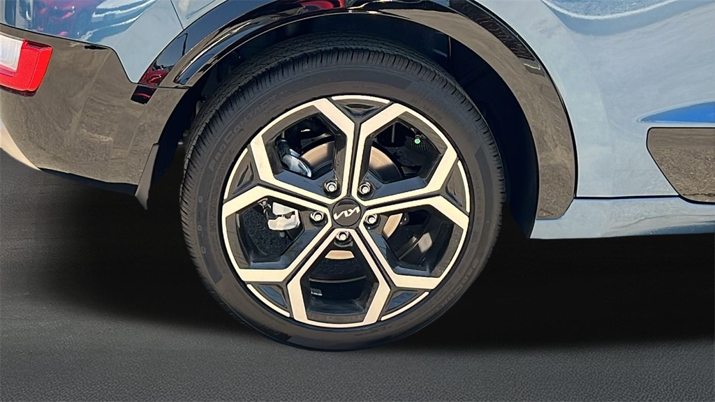 2025 Kia Niro EX Touring photo 10