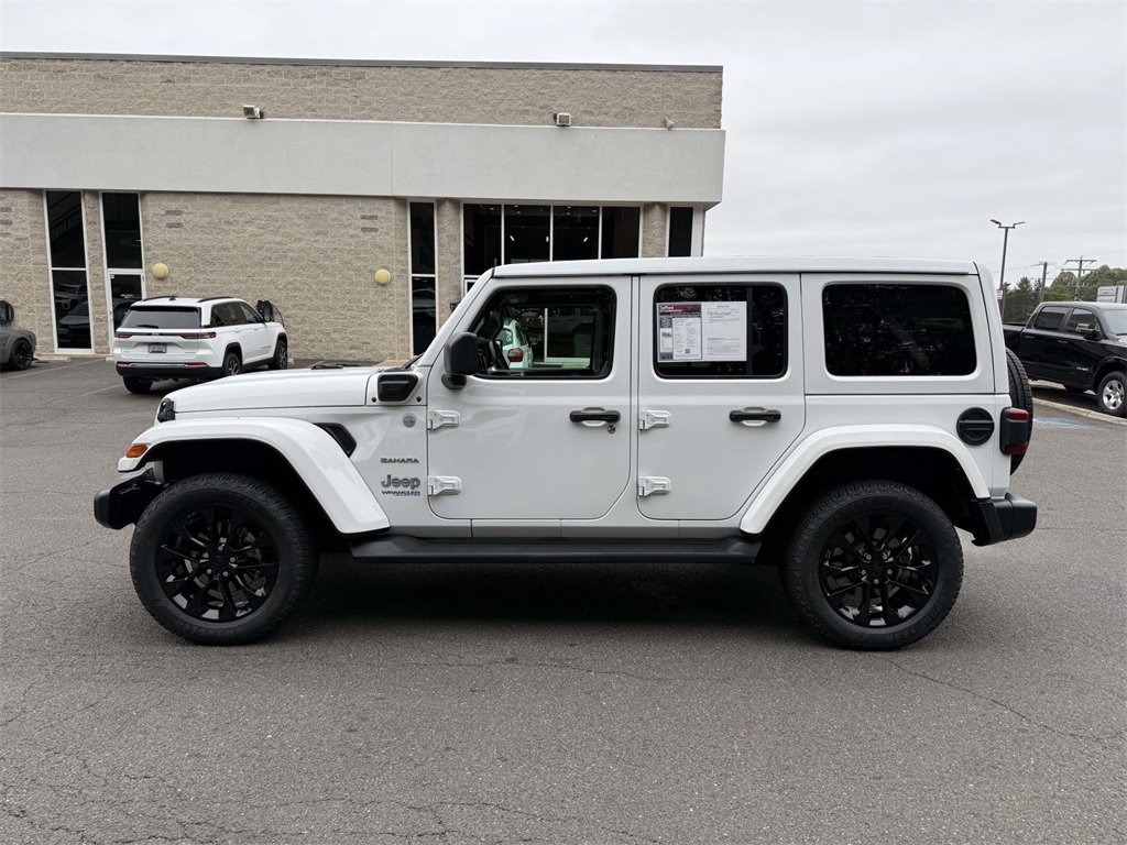 2021 Jeep Wrangler Unlimited Sahara 4xe photo 4