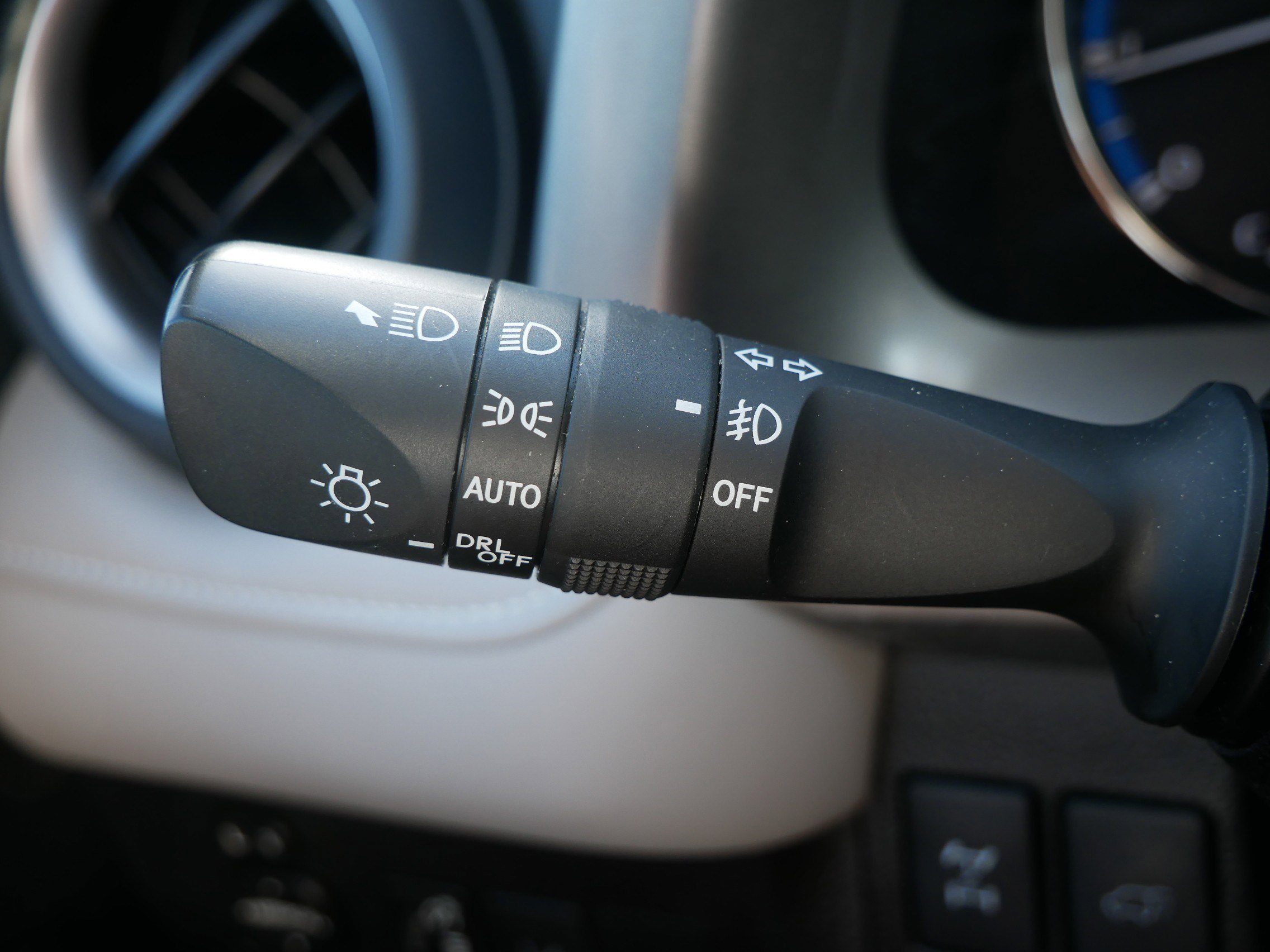 2018 Toyota RAV4 Limited photo 24