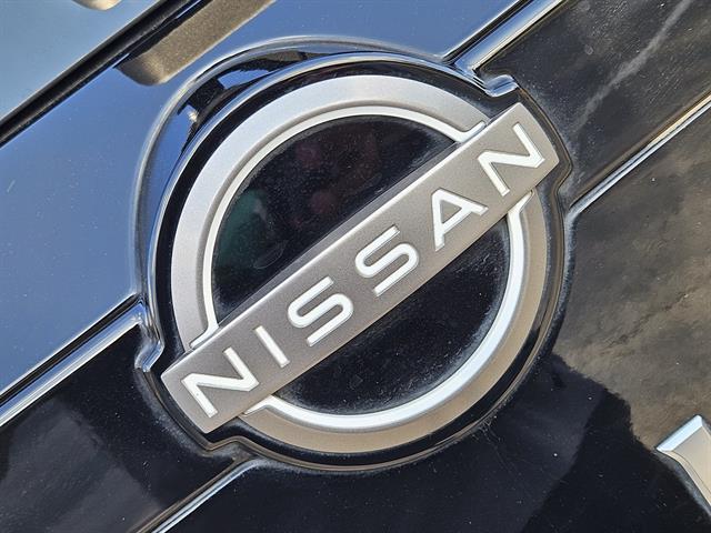 2023 Nissan Pathfinder SL photo 6