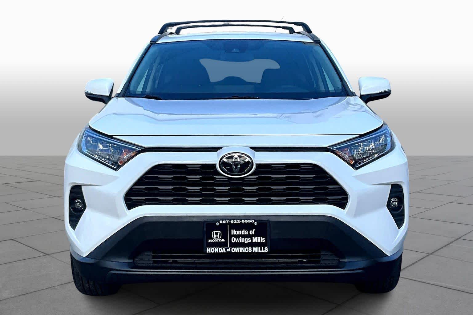 2021 Toyota RAV4 XLE photo 3
