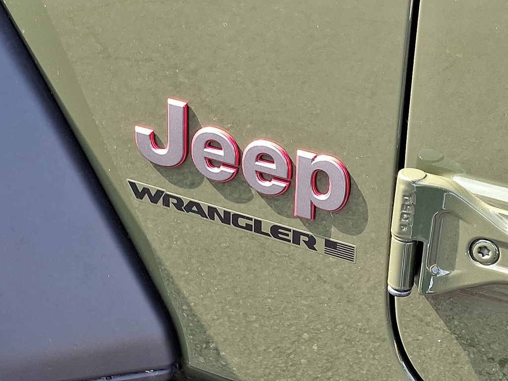 2024 Jeep Wrangler Rubicon photo 29