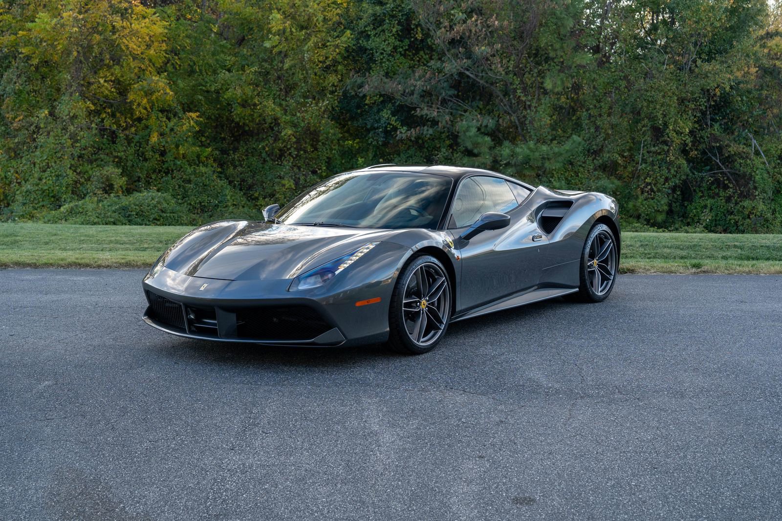 2016 Ferrari 488 GTB photo 4
