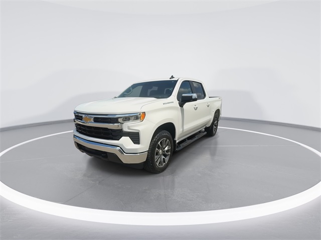 2024 Chevrolet Silverado 1500 LT photo 4