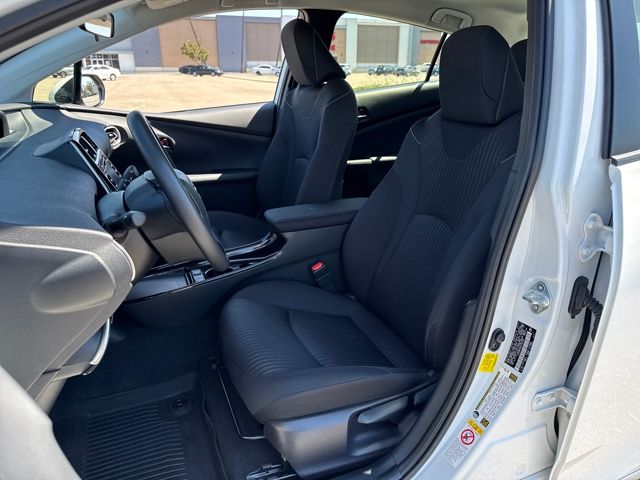 2022 Toyota Prius Prime LE photo 4