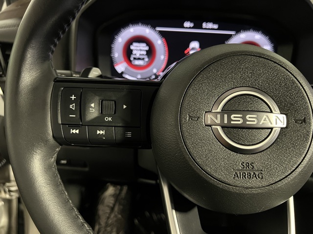 2023 Nissan Rogue Platinum photo 18