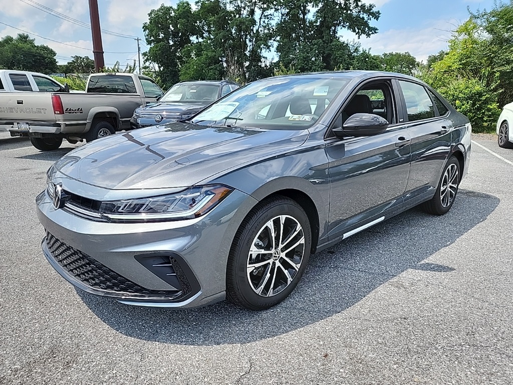 2025 Volkswagen Jetta Sport's photo