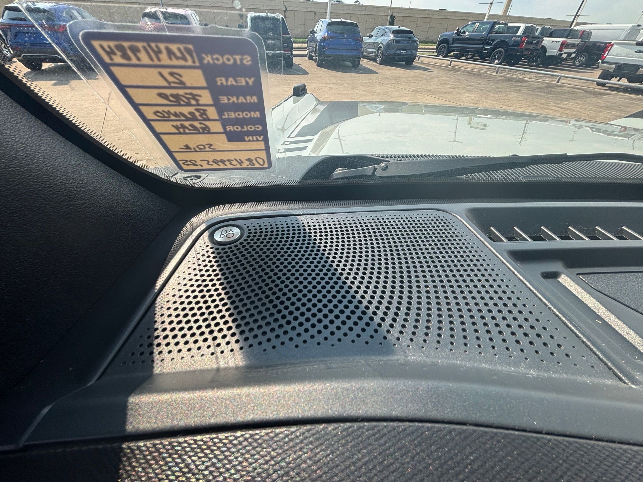 2021 Ford Bronco First Edition photo 23