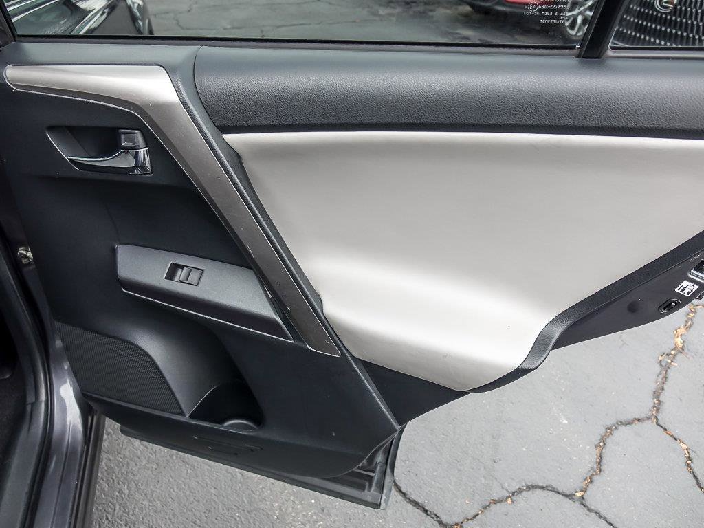 2018 TOYOTA RAV4 - Image 28