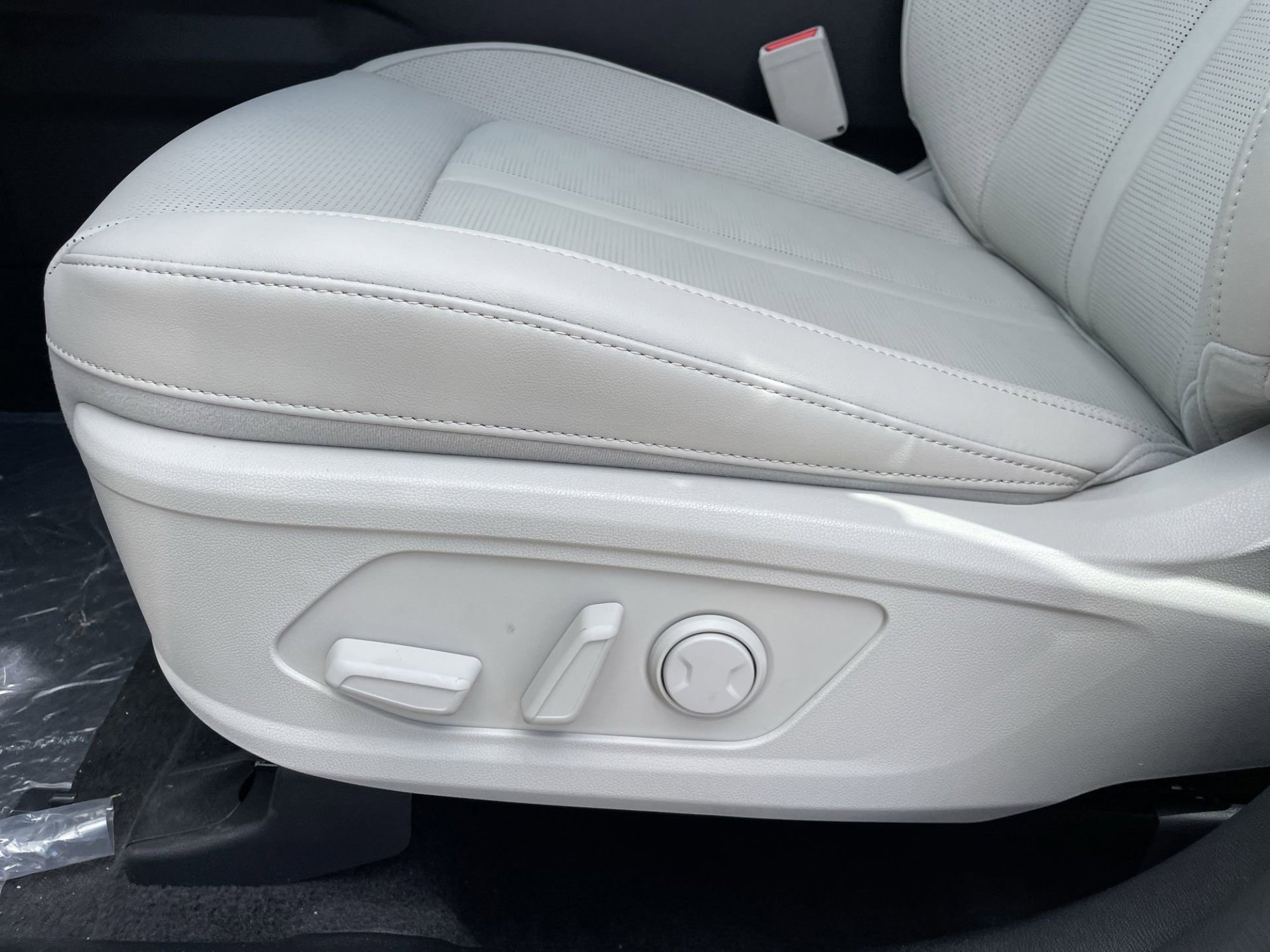 2025 Kia Sorento S photo 14