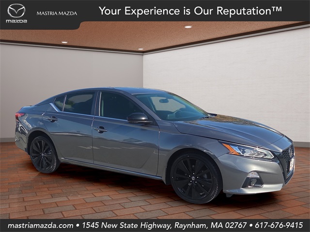 2022 Nissan Altima SR