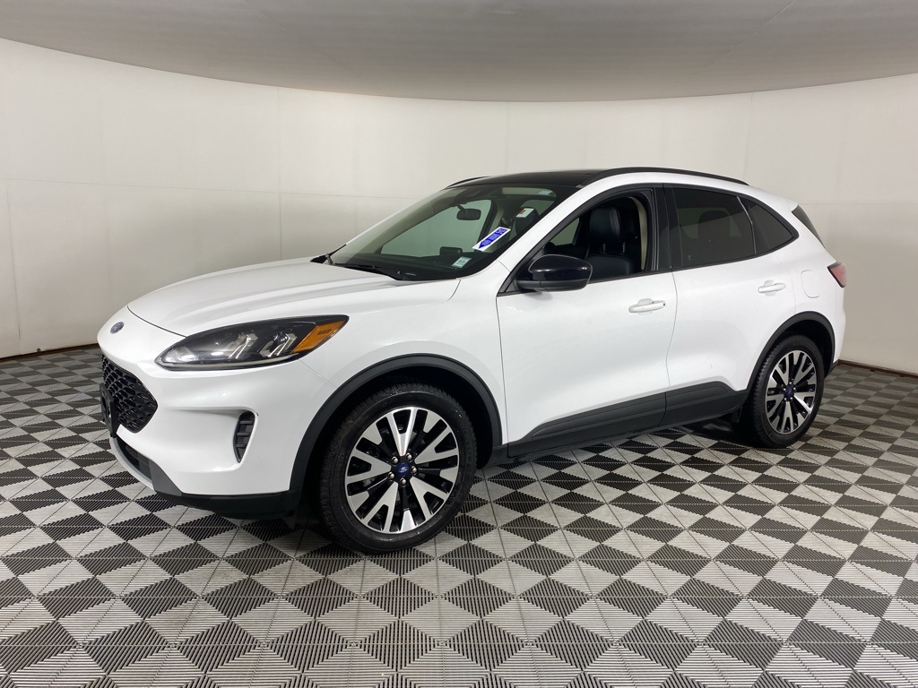 2020 Ford Escape SE Sport Hybrid photo 9