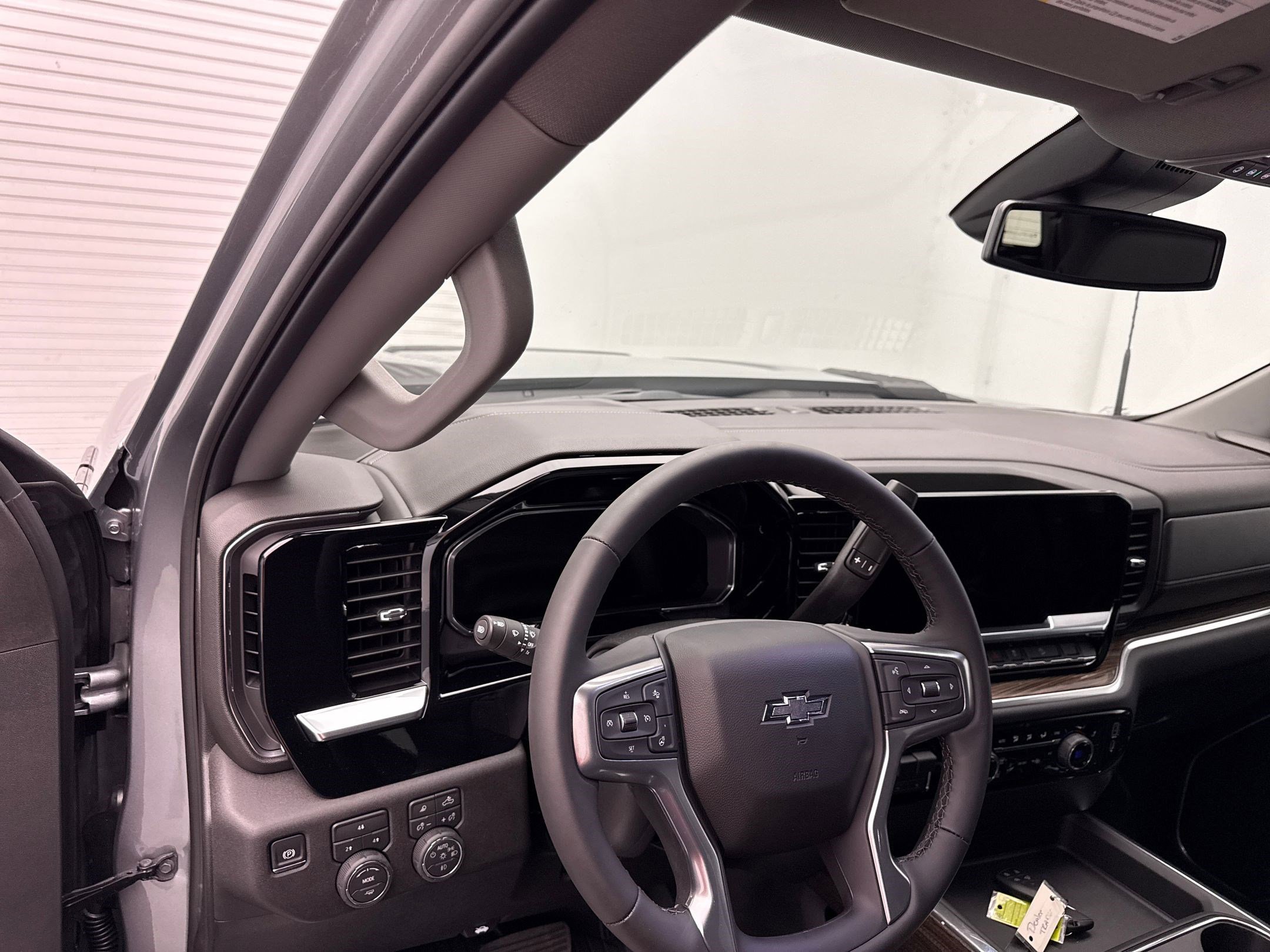 2026 Chevrolet Silverado 2500HD LT photo 4