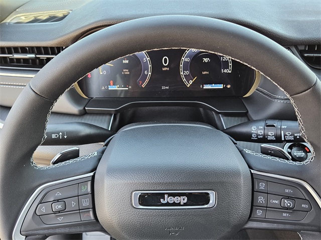 2025 Jeep Grand Cherokee Laredo Altitude photo 26