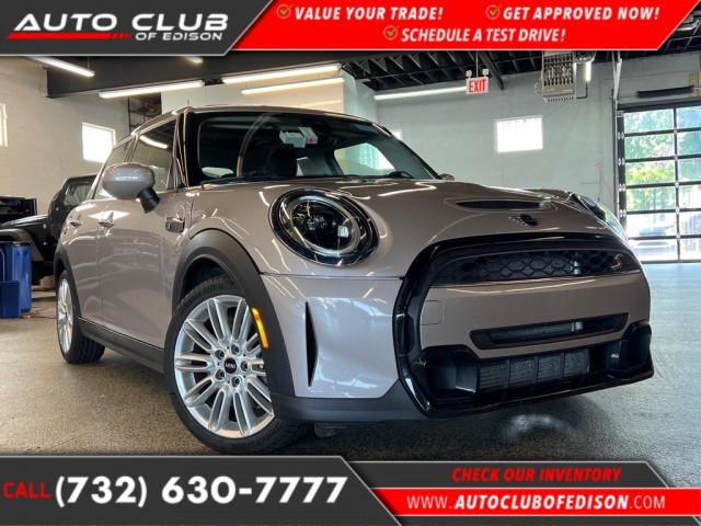 2024 MINI Hardtop 4 Door S's photo