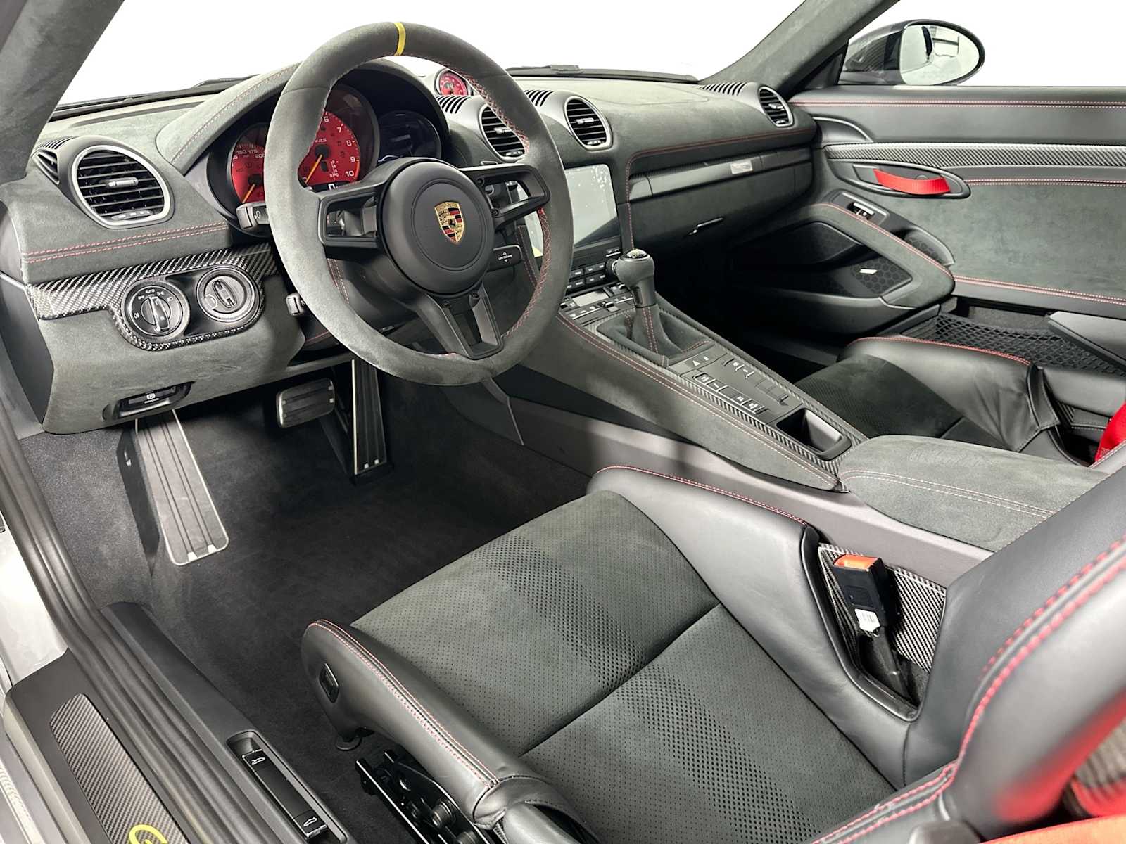 2024 Porsche Cayman GT4 RS photo 4