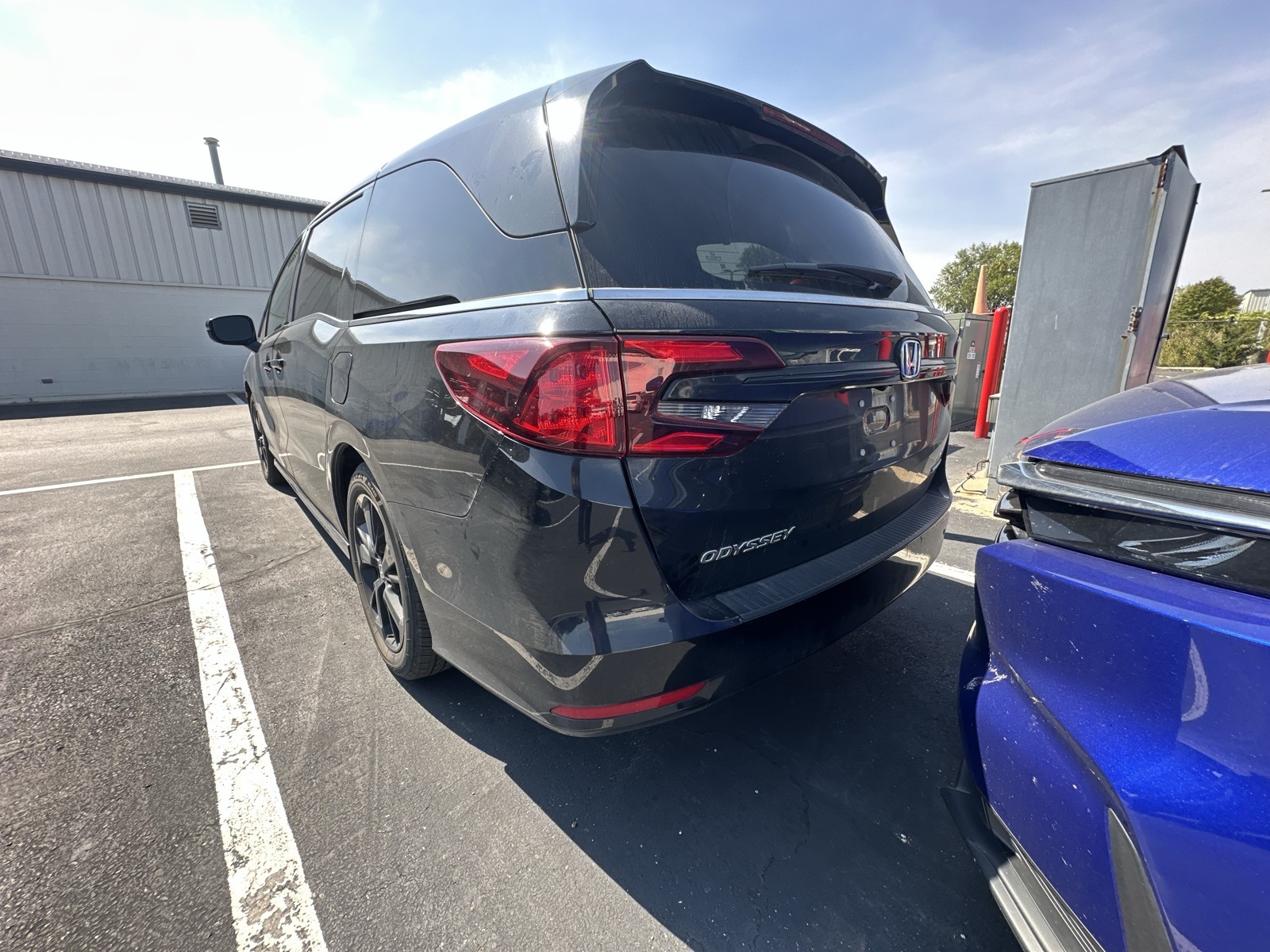 2023 Honda Odyssey Sport photo 3