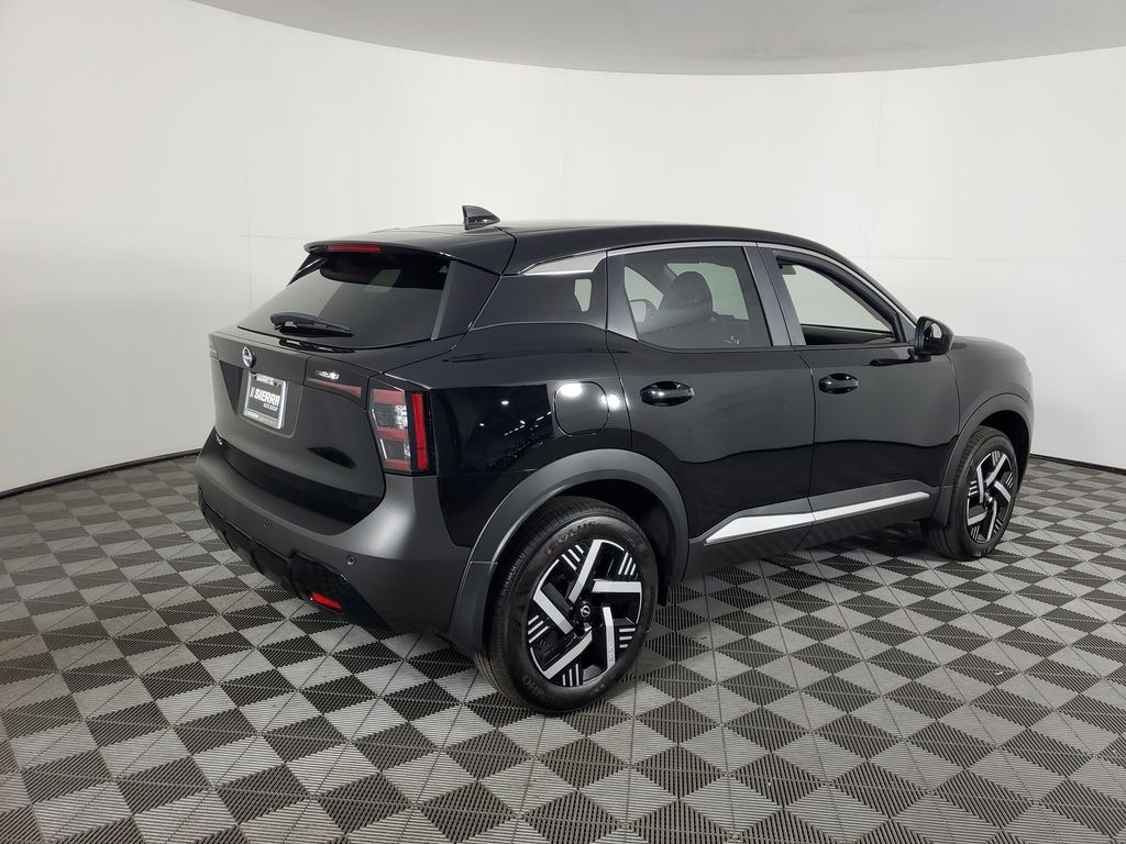 2025 Nissan Kicks SV photo 3